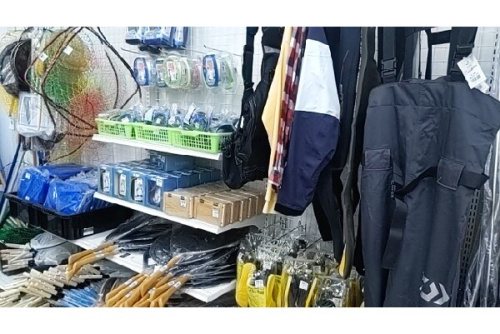 スピニングリール