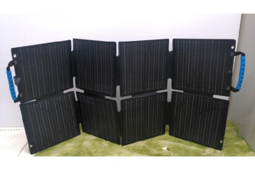 アウトドアのBLUETTI