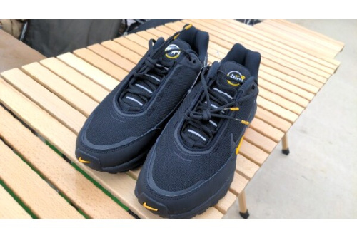 シューズ・靴のスニーカー