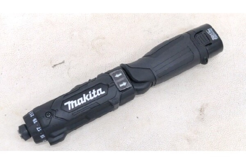 ドライバドリルのマキタ（MAKITA）