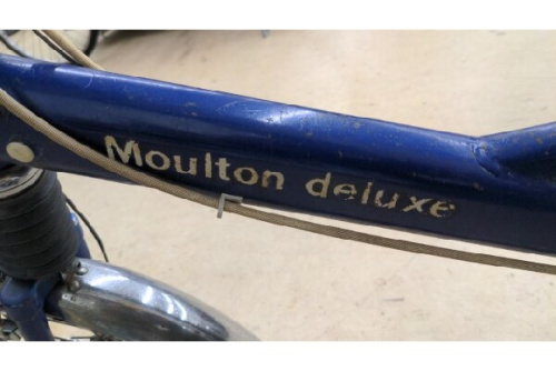 ミニベロのMOULTON