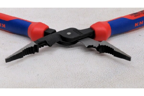 クニペックス（KNIPEX）のハンドツール