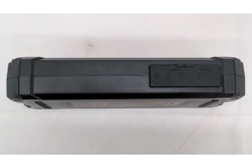 ジャンプスターターのオートウィット（Autowit）