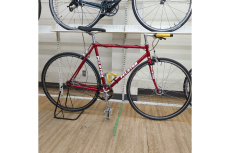 自転車のピストバイク 