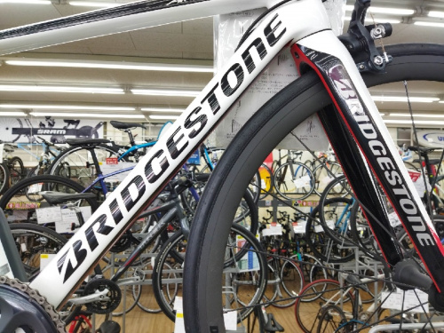 自転車強化店のロードバイク