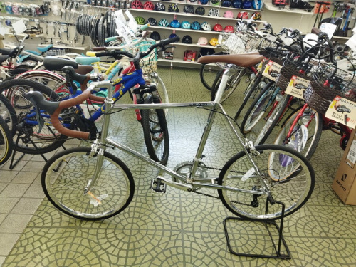 自転車強化店の自転車配送