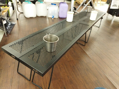 尾上製作所の囲炉裏テーブル