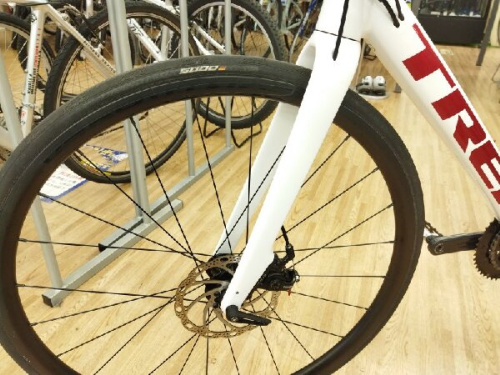 ドマーネの自転車強化店