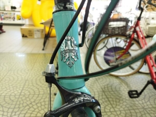 ロードバイクのBIANCHI