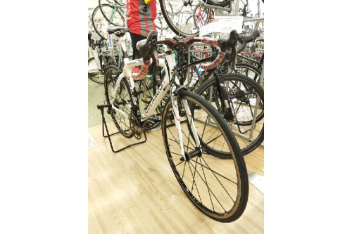 ロードバイクのCOLNAGO