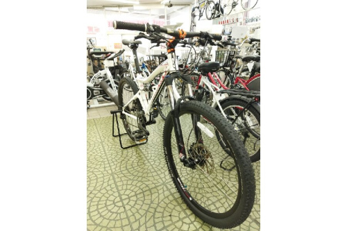 MTBのGT