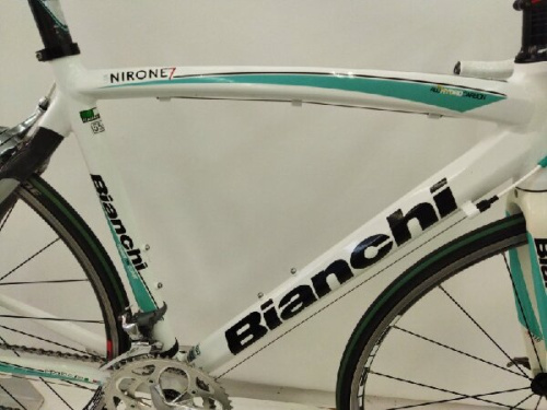 ロードバイクのビアンキ