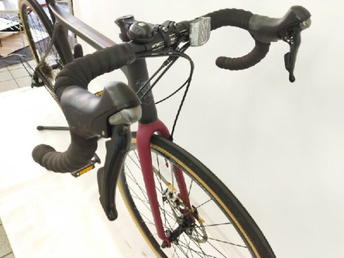 グラベルの自転車強化店
