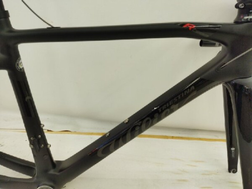 ロードバイクのロードバイクフレーム