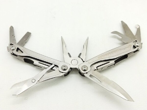 LEATHERMANのキャンプ