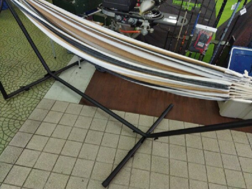 ハンモックの自立式