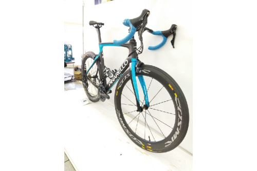 ピナレロのPINARELLO