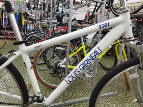 クロスバイクのルイガノ（LOUIS GARNEAU）