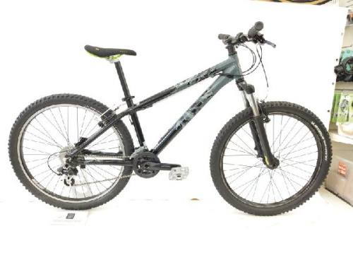 自転車のマウンテンバイク