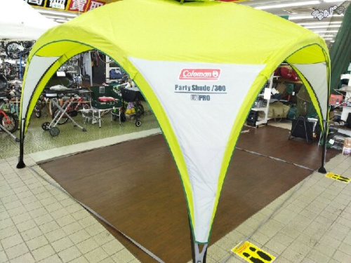 アウトドア・キャンプのタープ