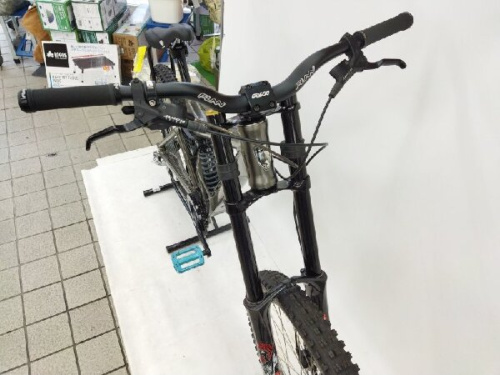 アイロンホースの自転車強化店