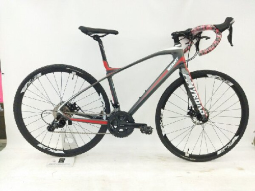 自転車のロードバイク