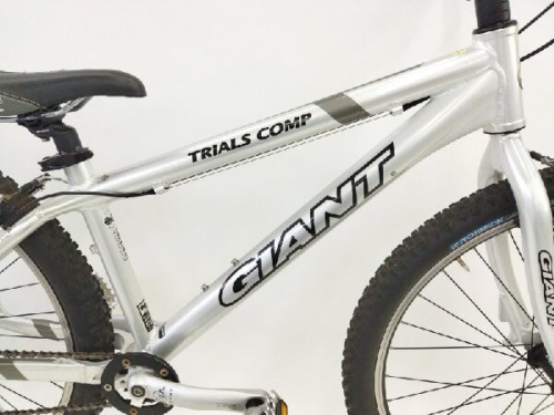マウンテンバイクのジャイアント（GIANT）
