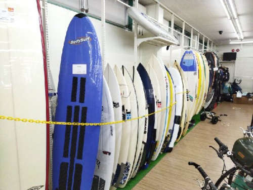 サーフボードのマリンスポーツ