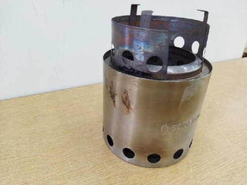焚火台のソロストーブ(solo stove)