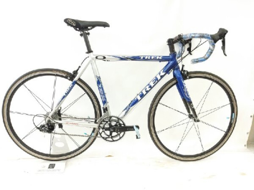 自転車のロードバイク