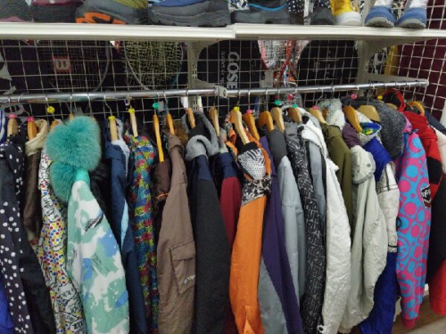 スノーウェアのスノーウェアブランド