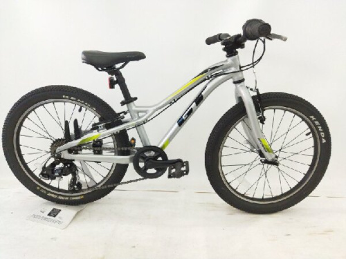 自転車のマウンテンバイク