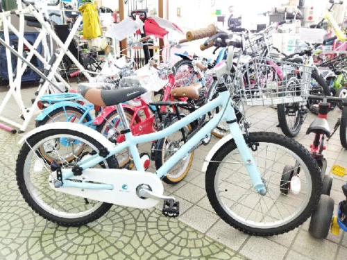 自転車の子ども用自転車