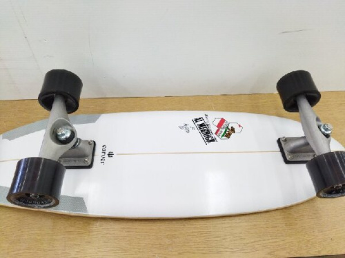 CARVERのスケートボード