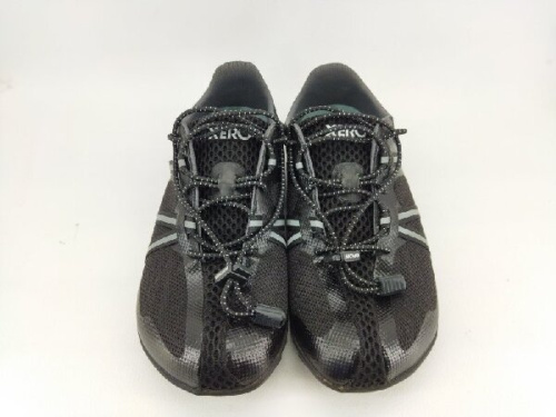 レジャー・スポーツのシューズ