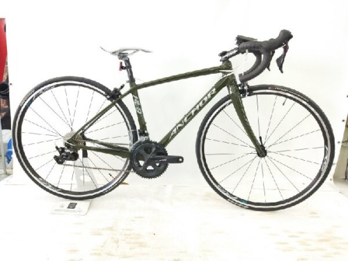 自転車のロードバイク