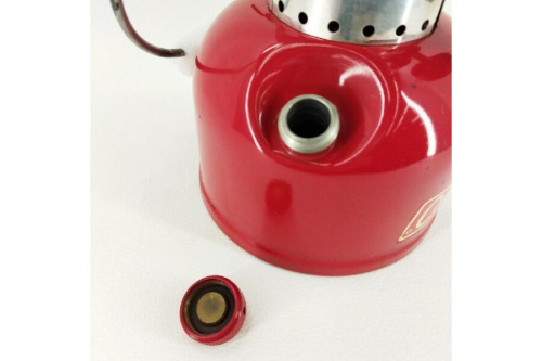 コールマン（Coleman）のバースデーランタン