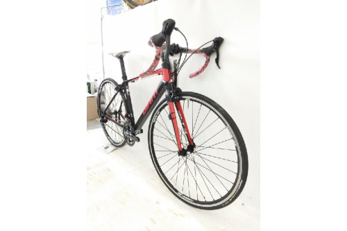 ジャイアント（GIANT）のDEFY