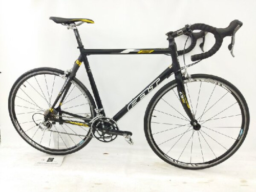 自転車のロードバイク