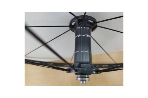 自転車ホイールのシマノ（SHIMANO）