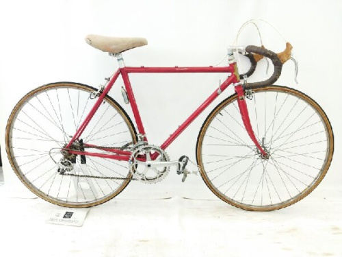 自転車のロードバイク