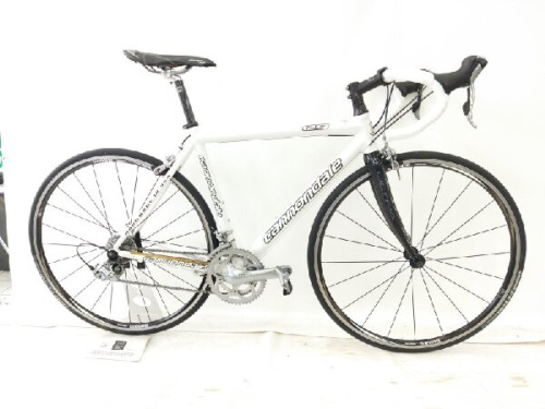 自転車のロードバイク