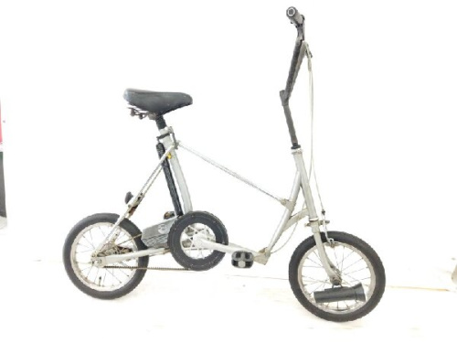 自転車の折りたたみ自転車