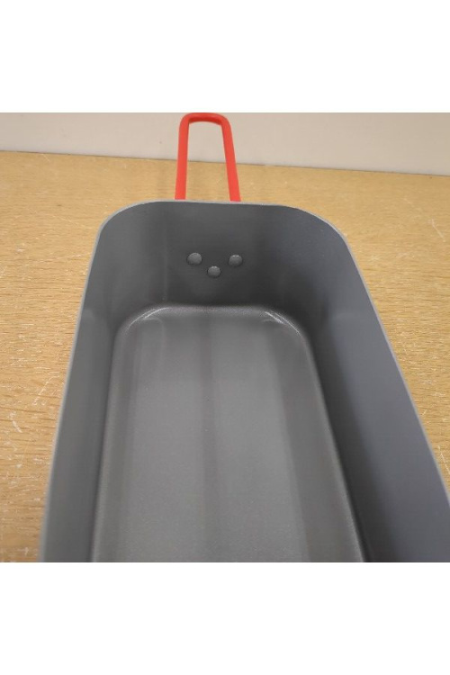 アウトドア用品強化店