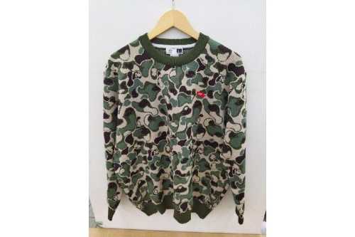 ファッションのトップス