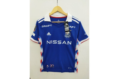 サッカーユニフォームのadidas