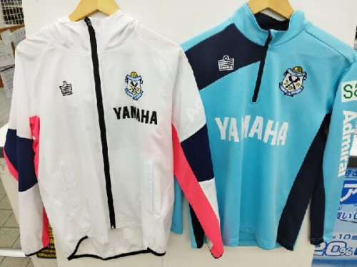 サッカーウェアのadmiral