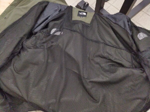 マウンテンパーカー