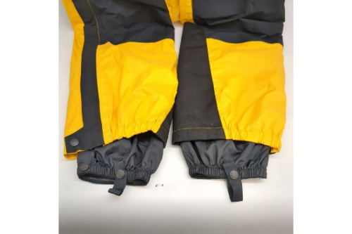 マウンテンライトパンツのトレッキング