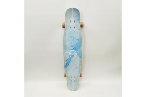 スポーツ用品のスケートボード